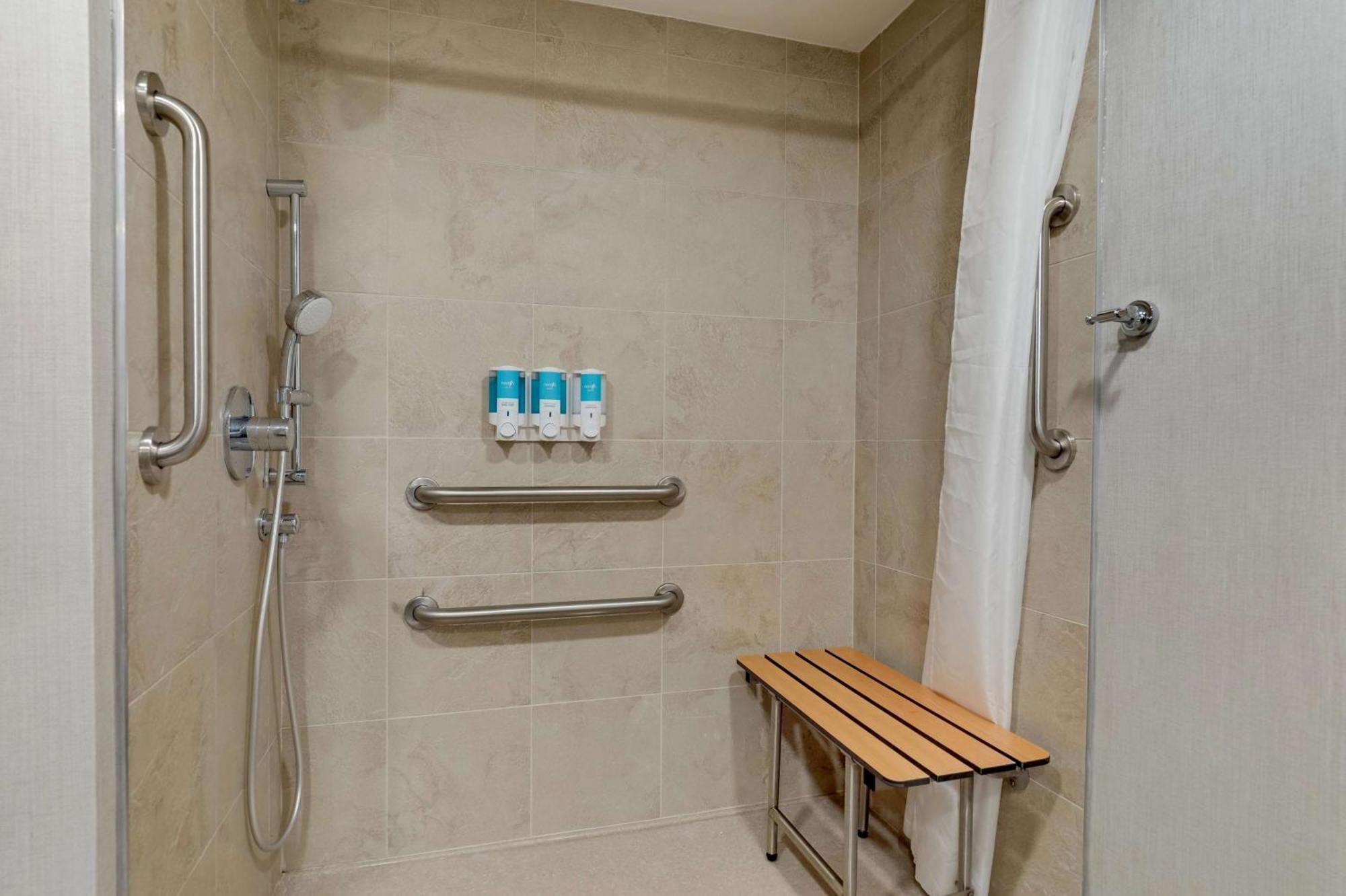 Drury Inn & Suites Atlanta Marietta Bagian luar foto
